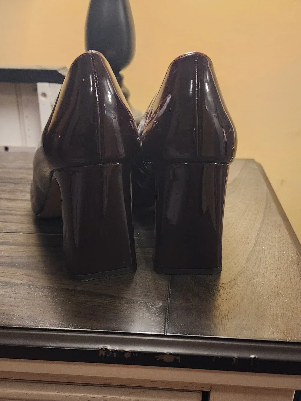 Michael Shannon Jenelle Burgundy Patent Pumps Women’s Size 11 Pointed Toe Heels